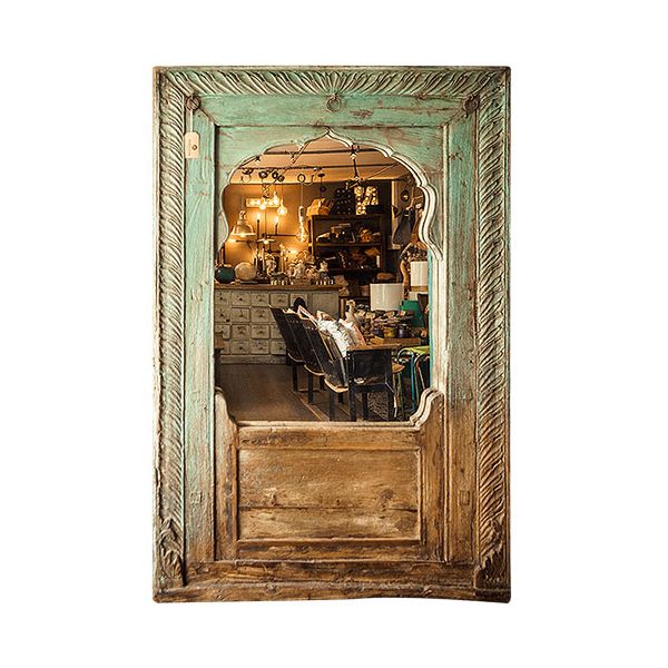 Antiker Spiegel mit geschnitztem Teakholzrahmen, rauchblau
